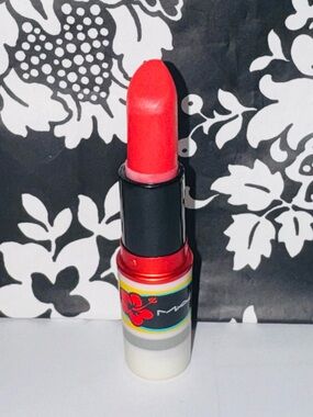 MAC Hibiscus Lipstick